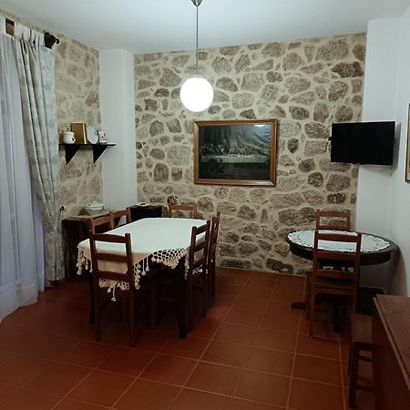 Casa Pires Mateus Guest House มอนซานโต ภายนอก รูปภาพ
