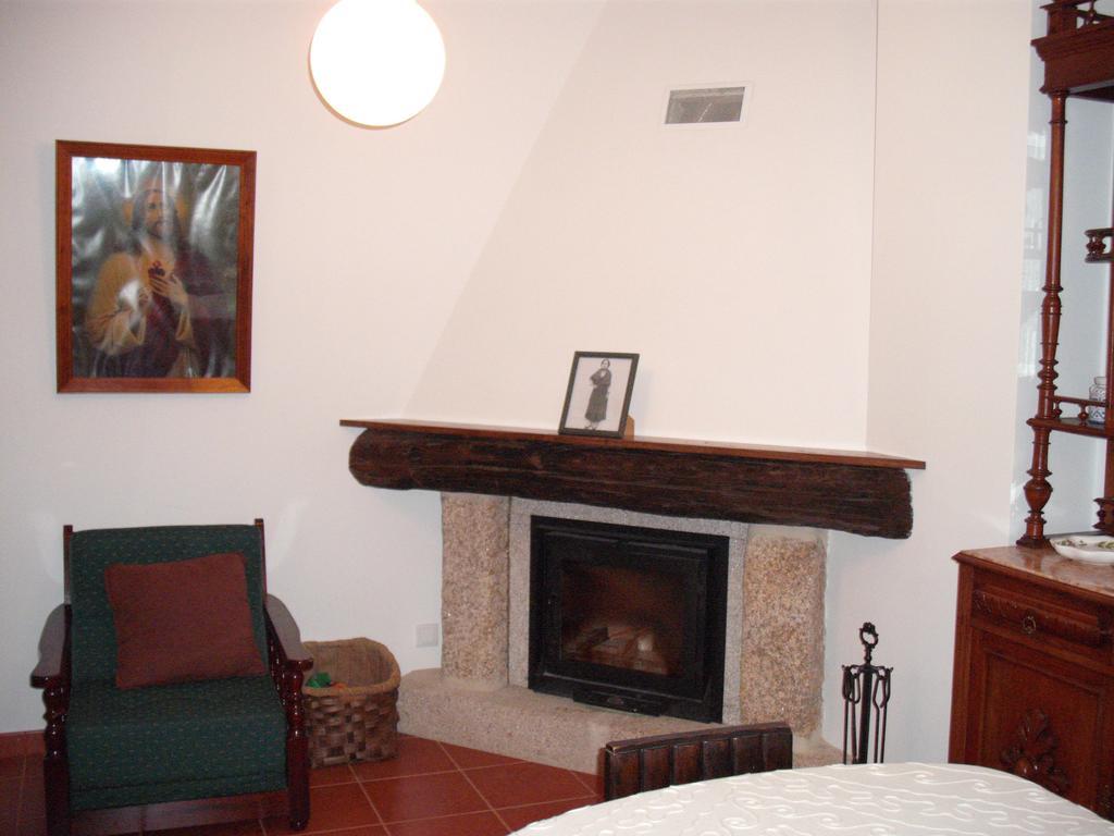Casa Pires Mateus Guest House มอนซานโต ภายนอก รูปภาพ