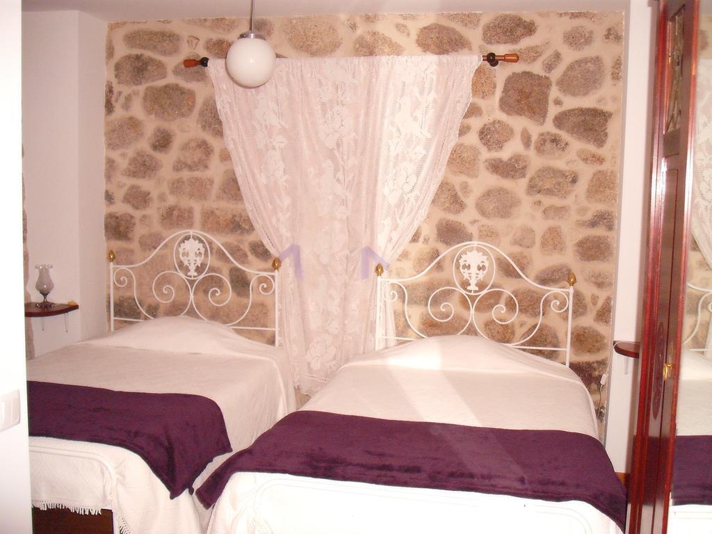 Casa Pires Mateus Guest House มอนซานโต ห้อง รูปภาพ